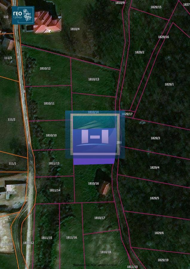 Prelepa četvrtasta parcela u blizini Akva parka 1