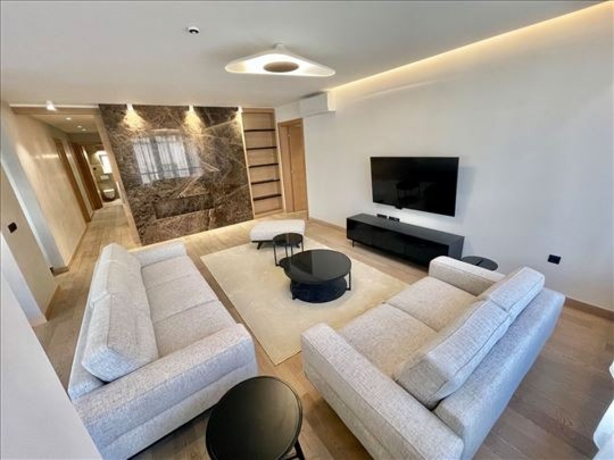 Izdavanje Luksuzni stanovi na Vračaru   garaža  novogradnja 2