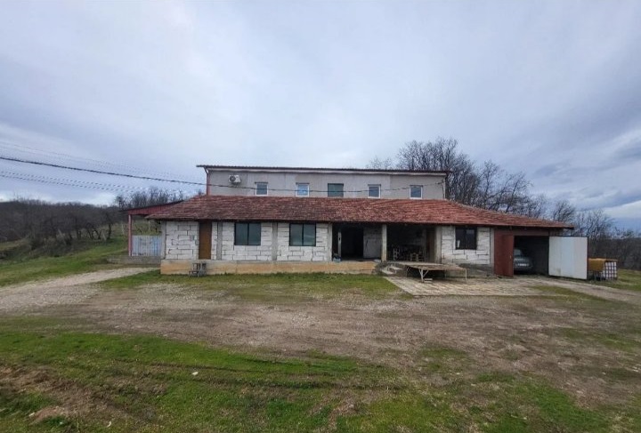 Stambeno poslovni prostor kuce magacin domacinstvo 2