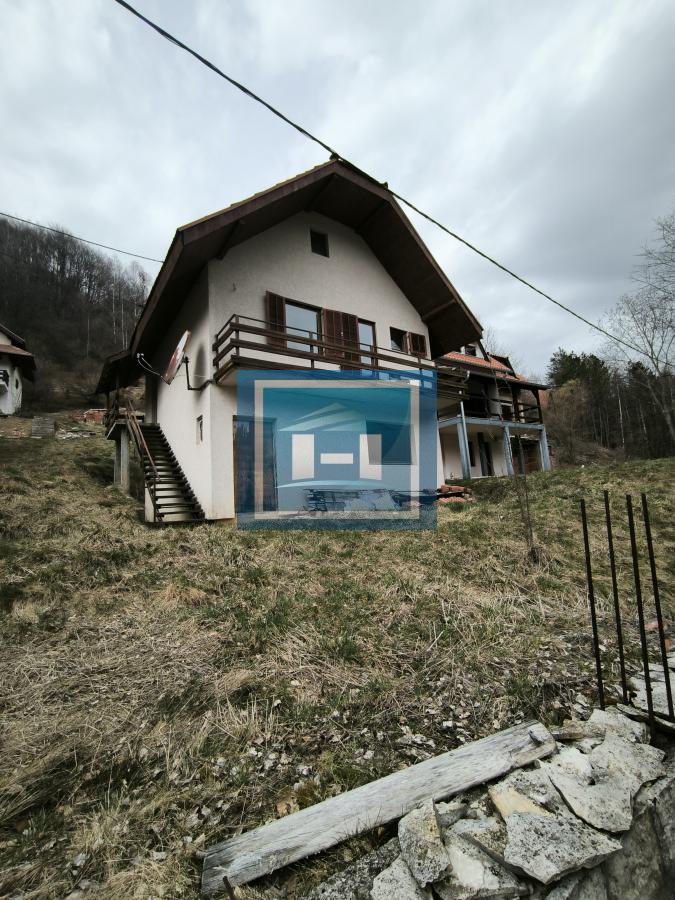 Kuća u Brzeću – Blizu Gondole, S Potencijalom za 3 Apartmana! 3