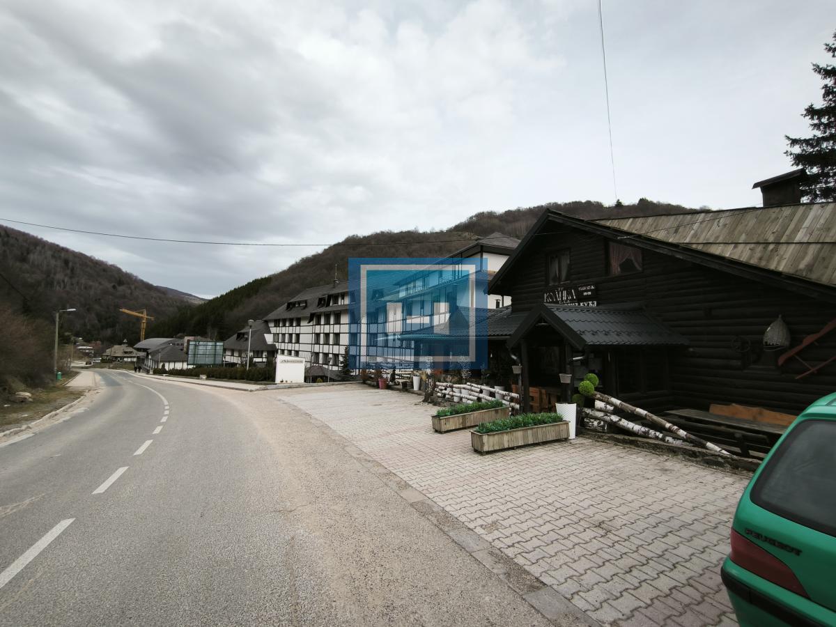 Kuća u Brzeću – Blizu Gondole, S Potencijalom za 3 Apartmana! 11