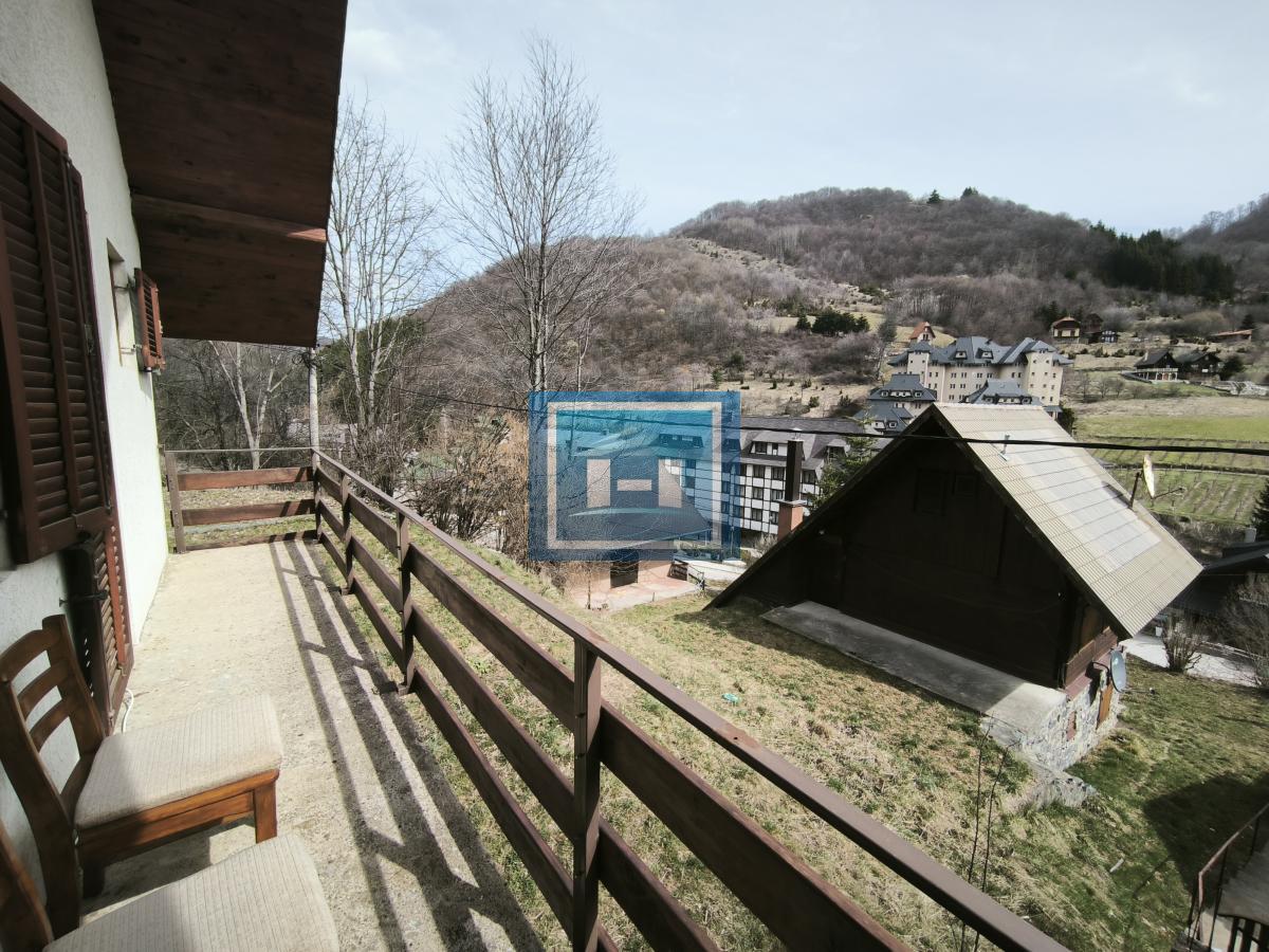 Kuća u Brzeću – Blizu Gondole, S Potencijalom za 3 Apartmana! 8