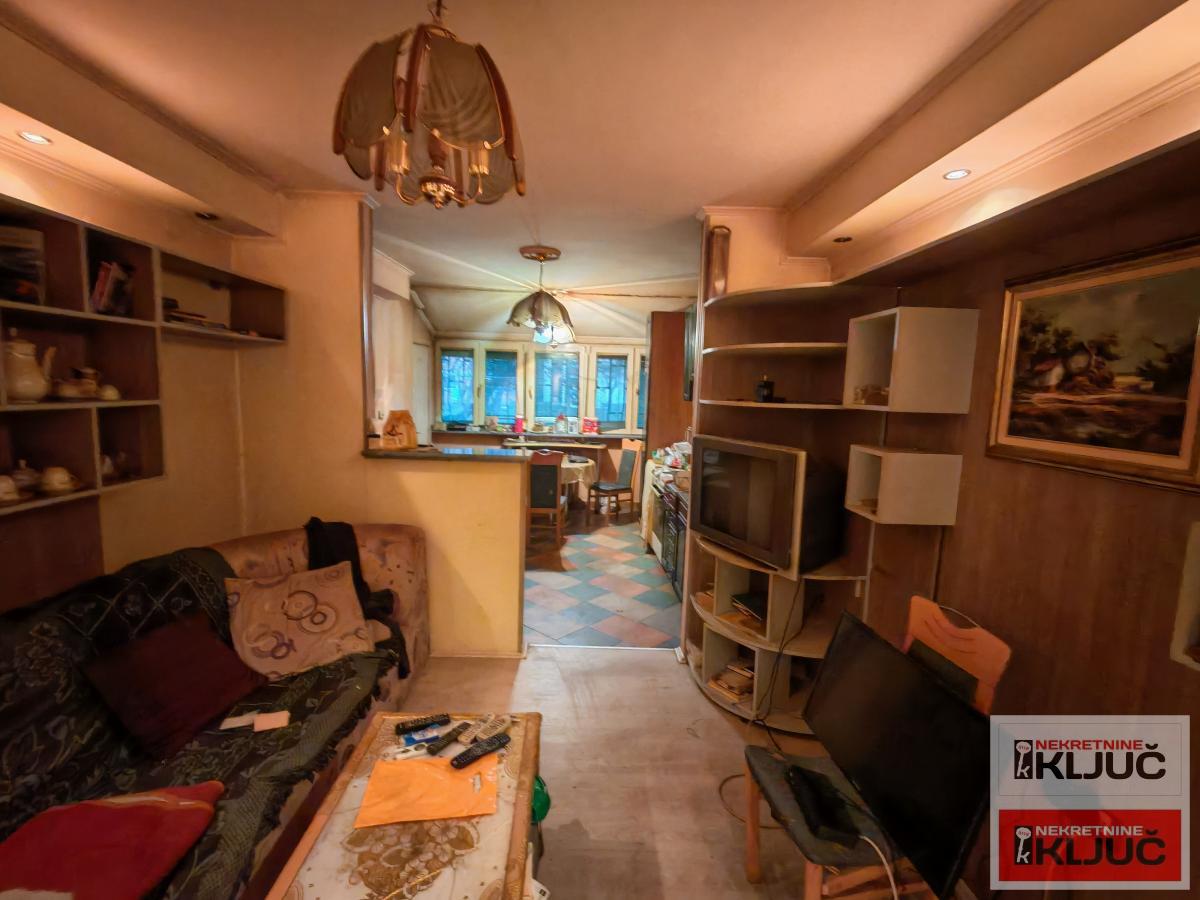 NOVO NASELJE, Dvoiposoban, 54m2 a ukupne 70m2 2