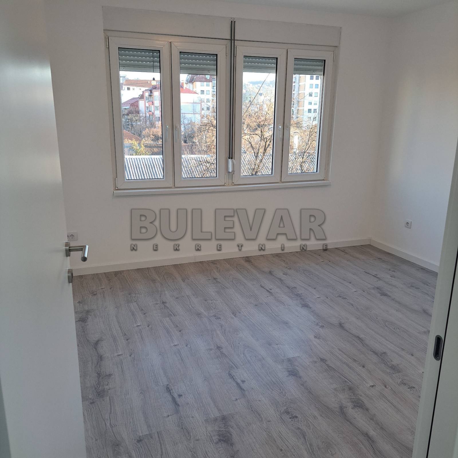 Dvosoban stan, 62 m2, Centar, Nikole Pašića ID: i-013648 1