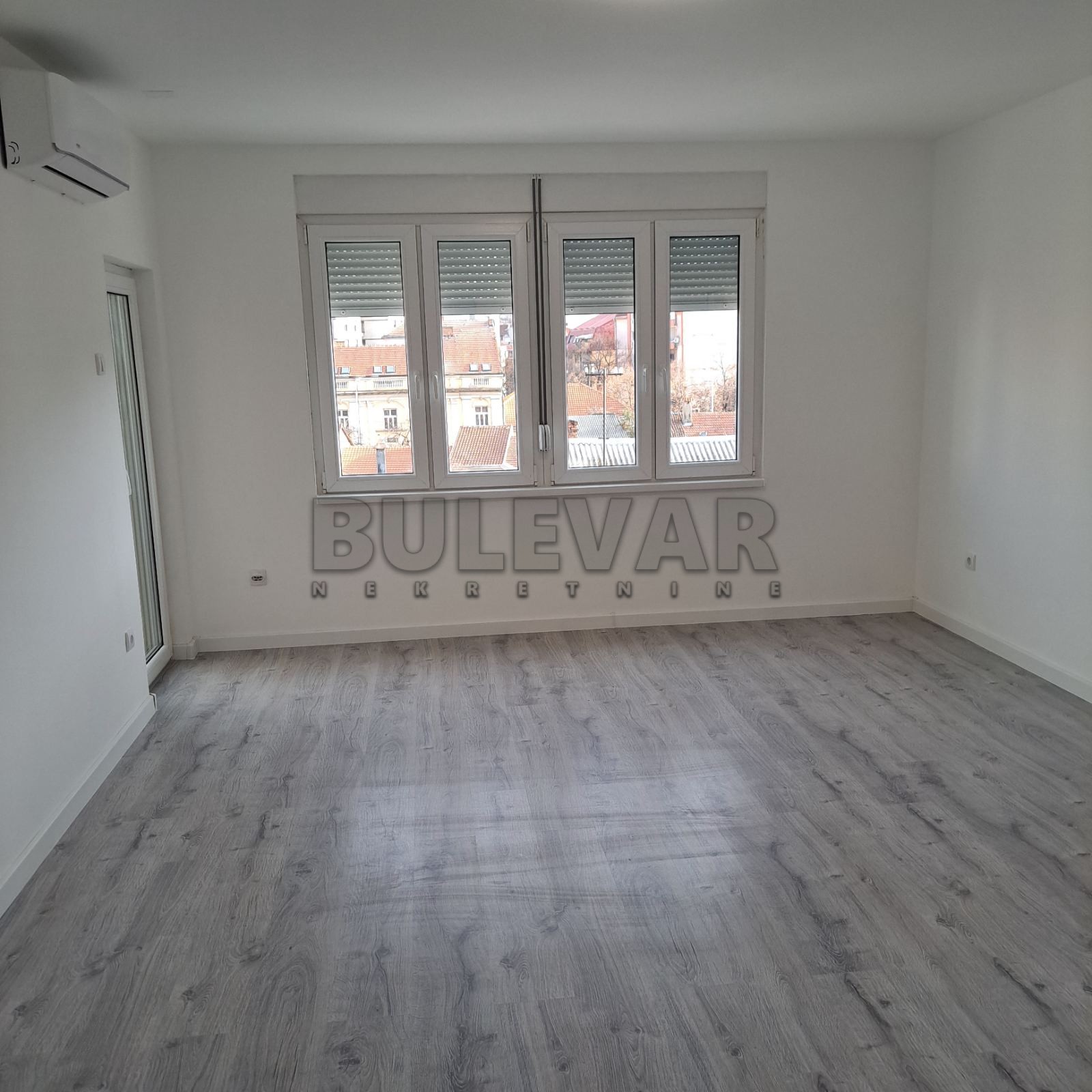 Dvosoban stan, 62 m2, Centar, Nikole Pašića ID: i-013648 4