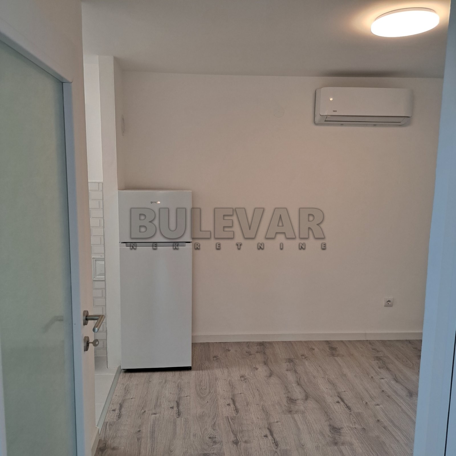Dvosoban stan, 62 m2, Centar, Nikole Pašića ID: i-013648 6