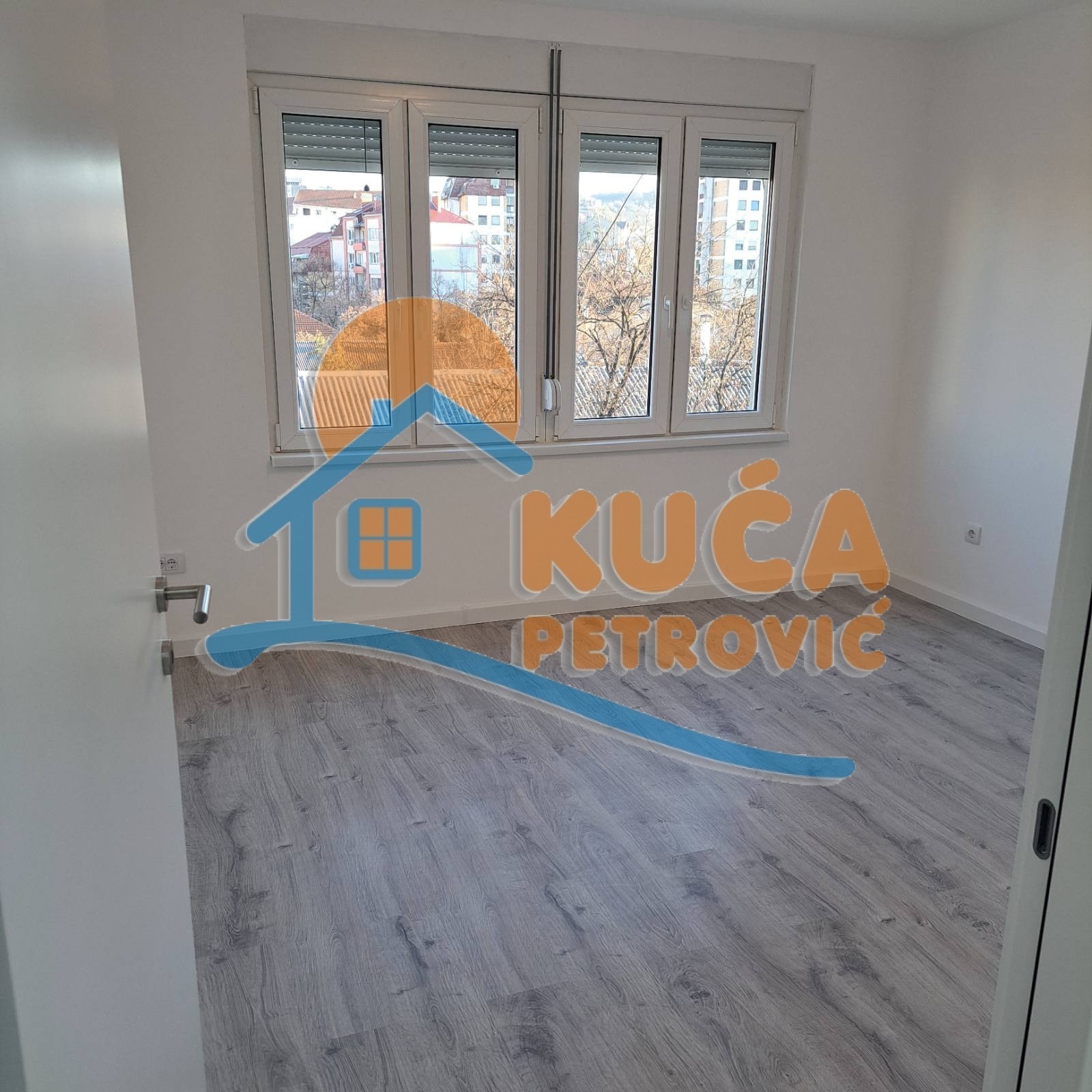 Dvosoban stan, 62 m2, Centar, Nikole Pašića ID: i-013648 1