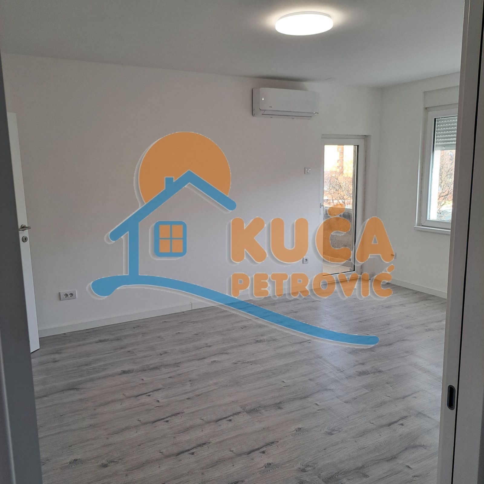 Dvosoban stan, 62 m2, Centar, Nikole Pašića ID: i-013648 2