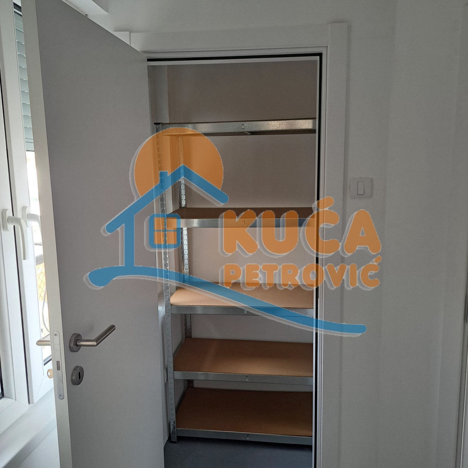 Dvosoban stan, 62 m2, Centar, Nikole Pašića ID: i-013648 11