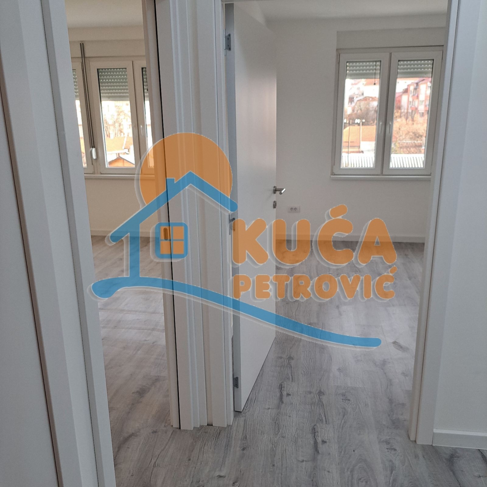 Dvosoban stan, 62 m2, Centar, Nikole Pašića ID: i-013648 12