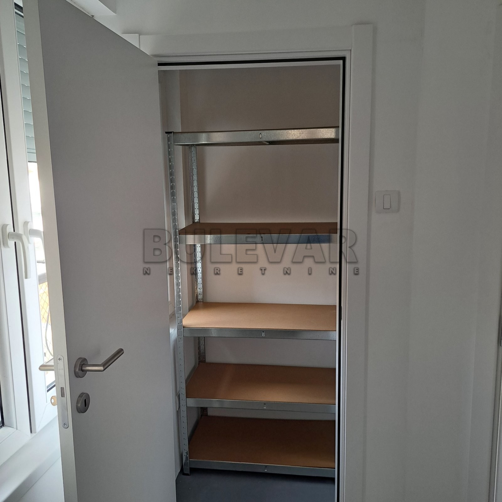 Dvosoban stan, 62 m2, Centar, Nikole Pašića ID: i-013648 11