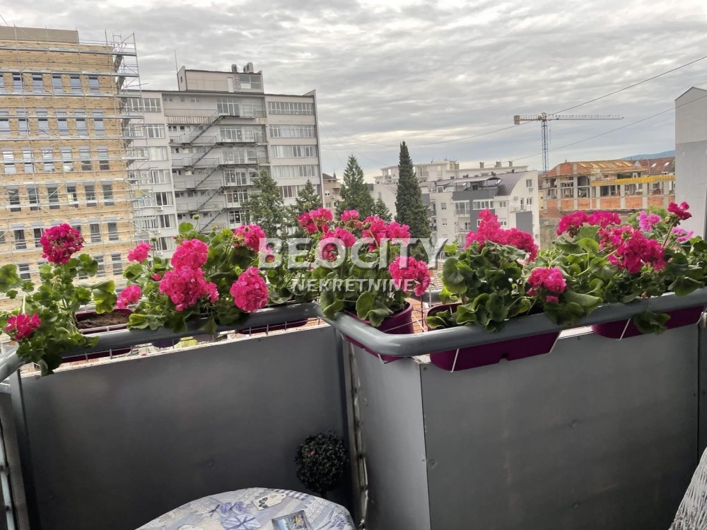 Trosoban stan, 72 m2, Novi Sad, Zitni trg ID: 117321 13