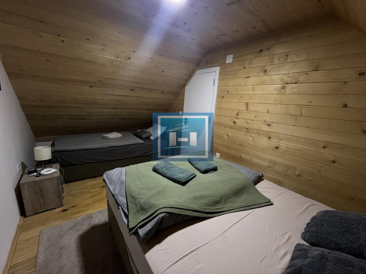 Nova vikendica na Tari 13