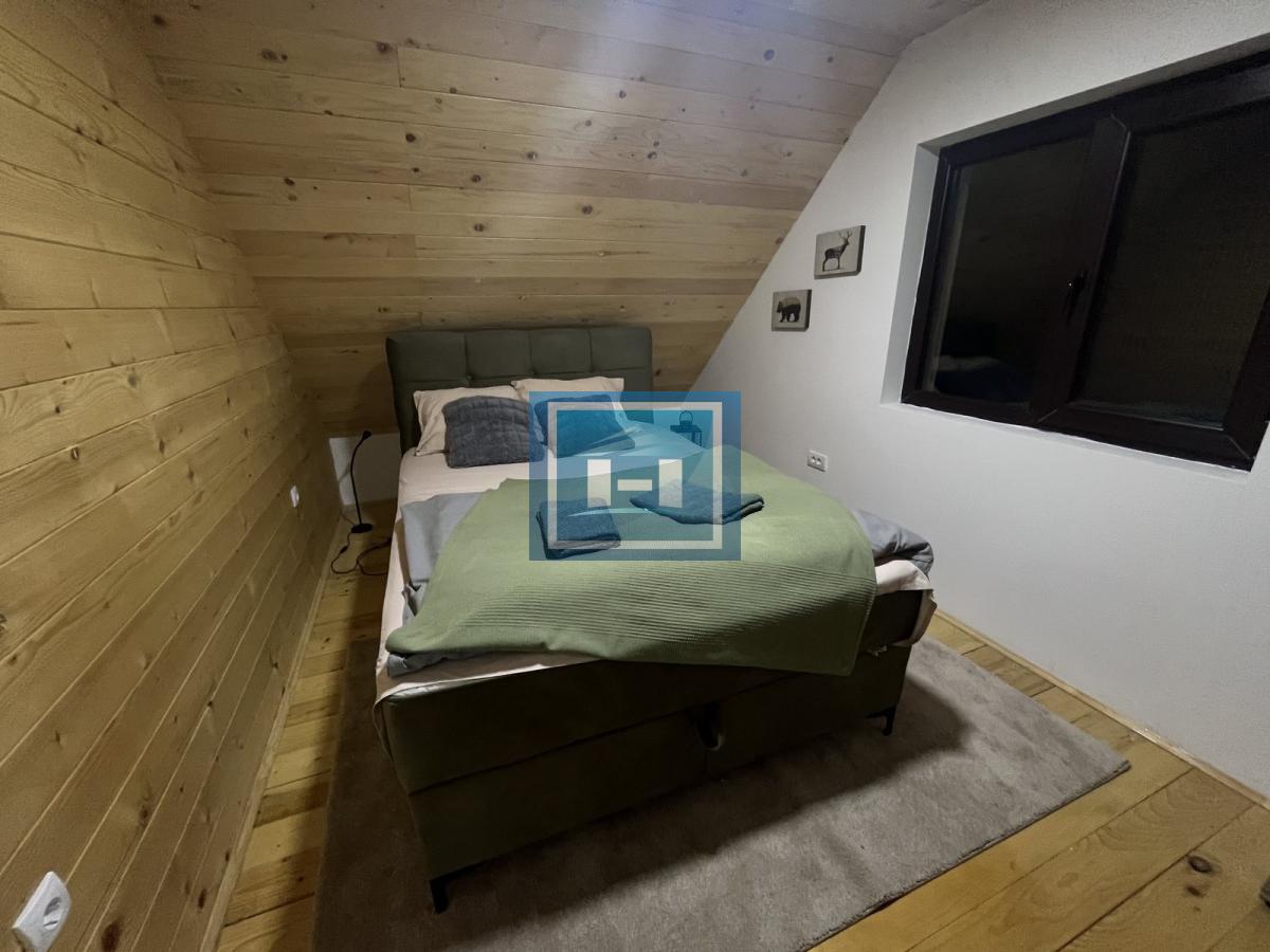 Nova vikendica na Tari 12