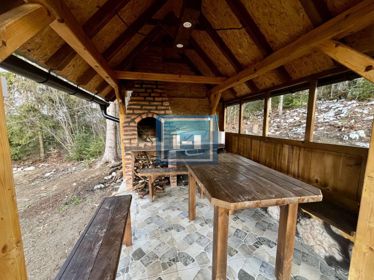 Nova vikendica na Tari 8