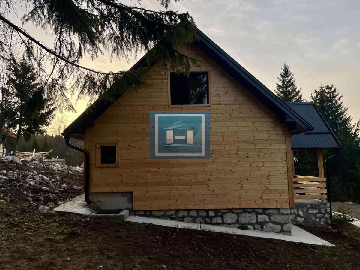 Nova vikendica na Tari 5