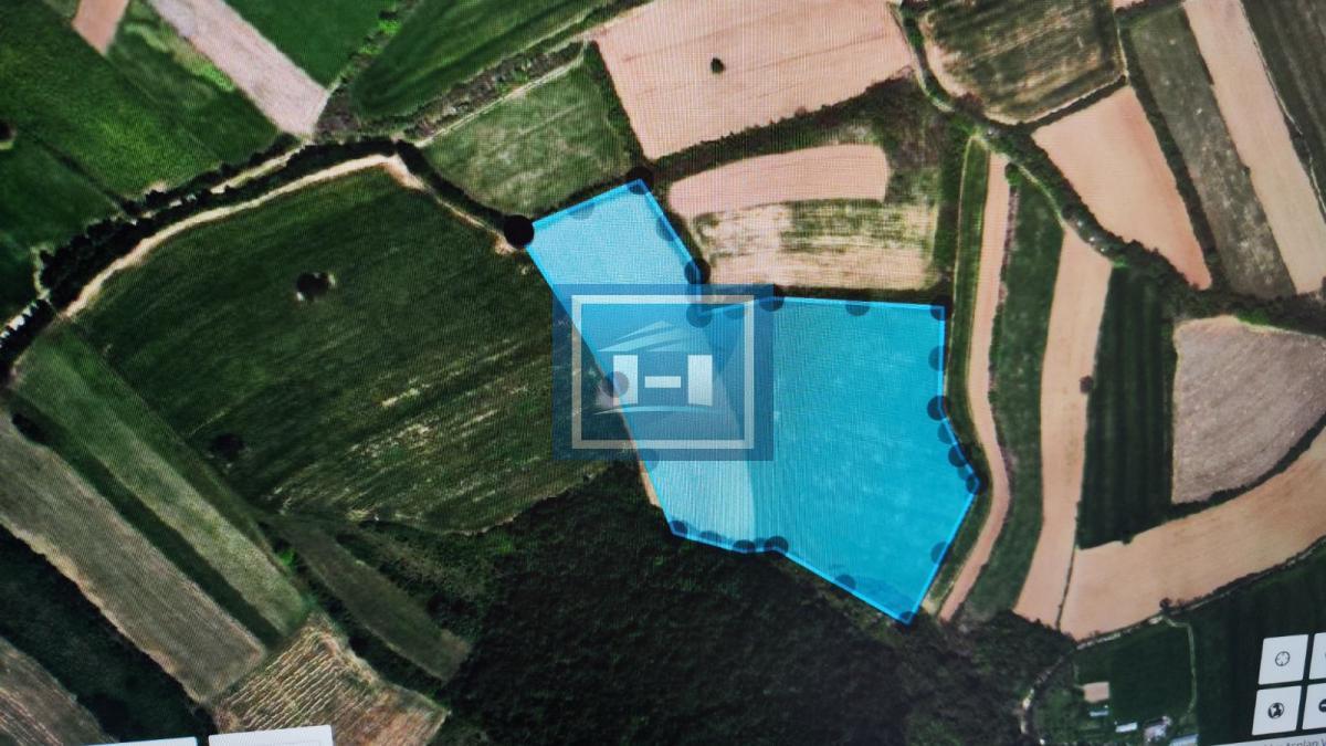 Velika parcela u Vranovcu 1