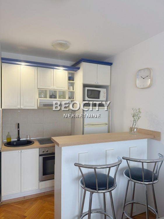 Dvosoban stan, 35 m2, Adamovićevo naselje, Cara Dušana ID: 79431 7