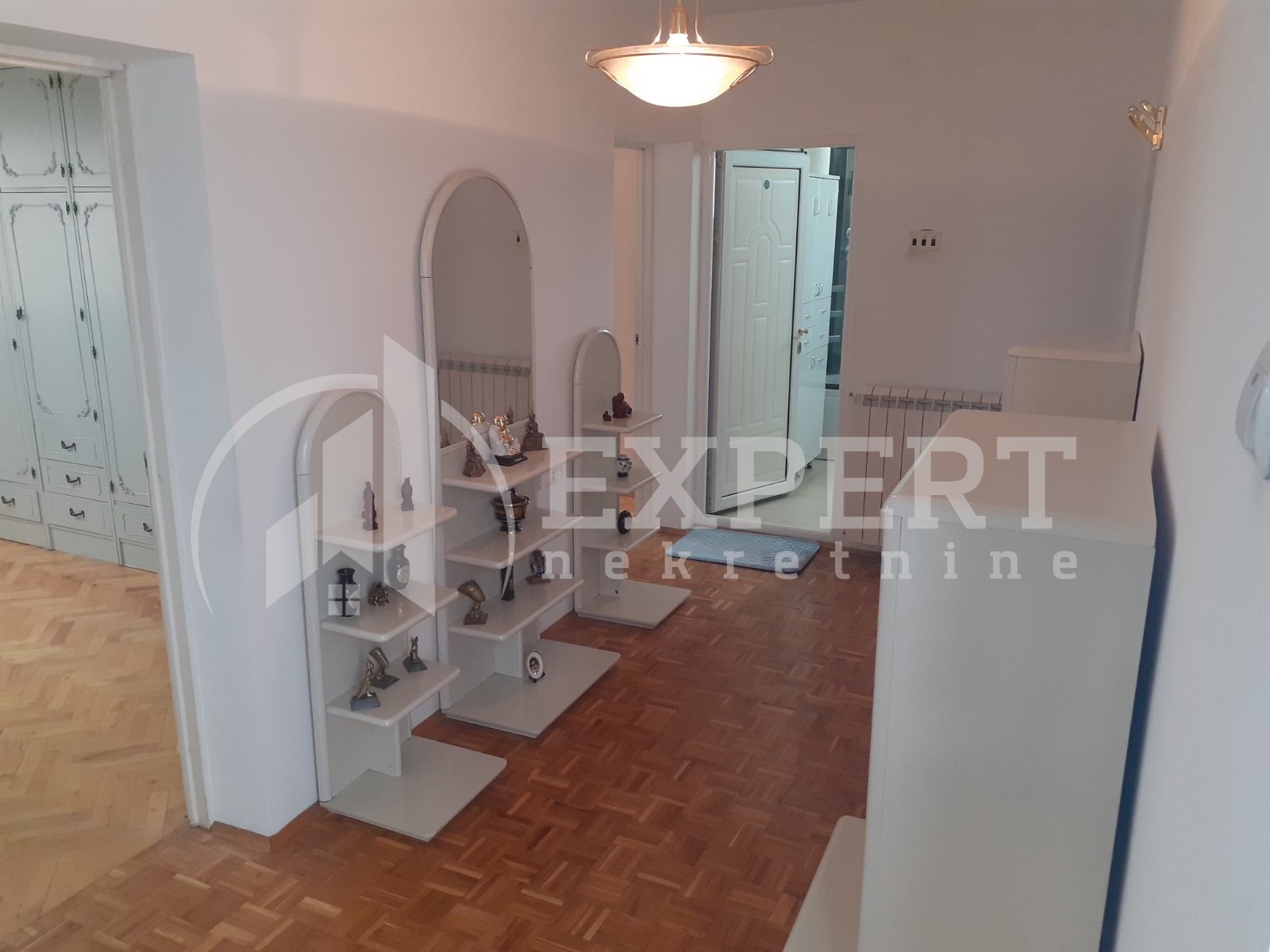 Dvosoban stan, 88 m2, Centar, Jeronimova ID: i-07210 10