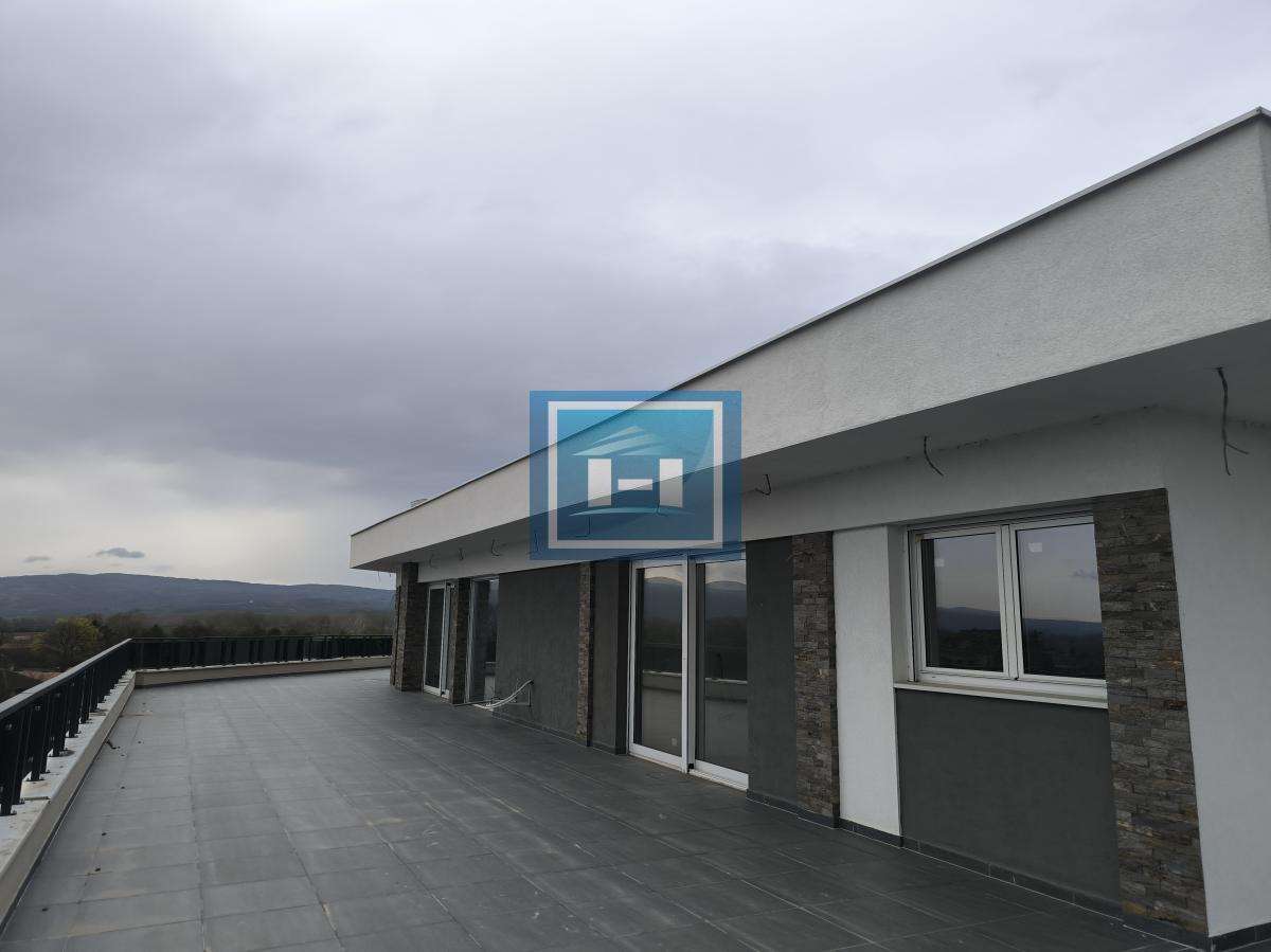 VAŠ NOVI DOM IZNAD GRADA – 240m² luksuza + 260m² terase 20