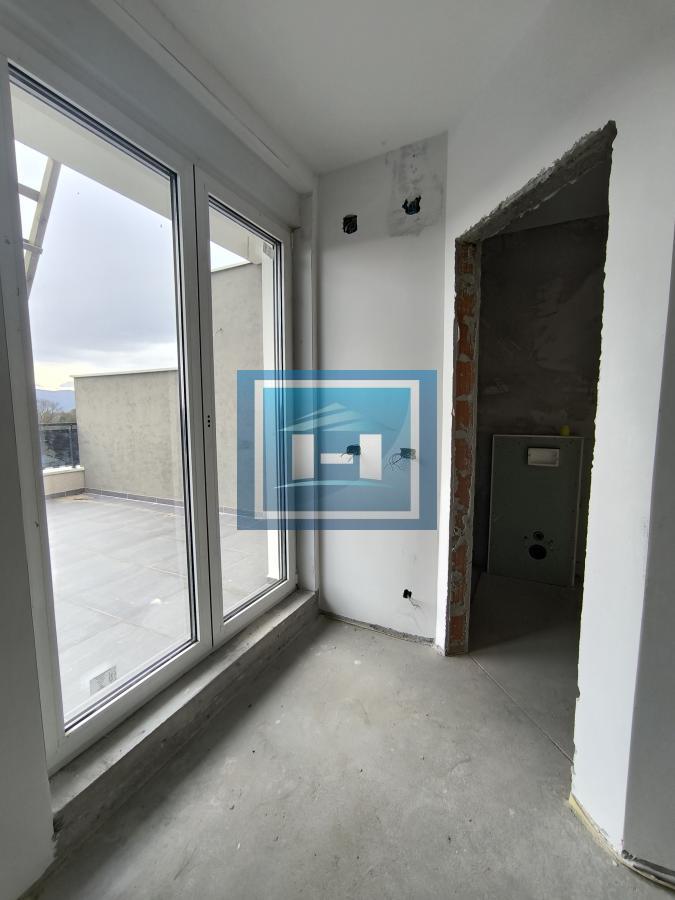 VAŠ NOVI DOM IZNAD GRADA – 240m² luksuza + 260m² terase 14