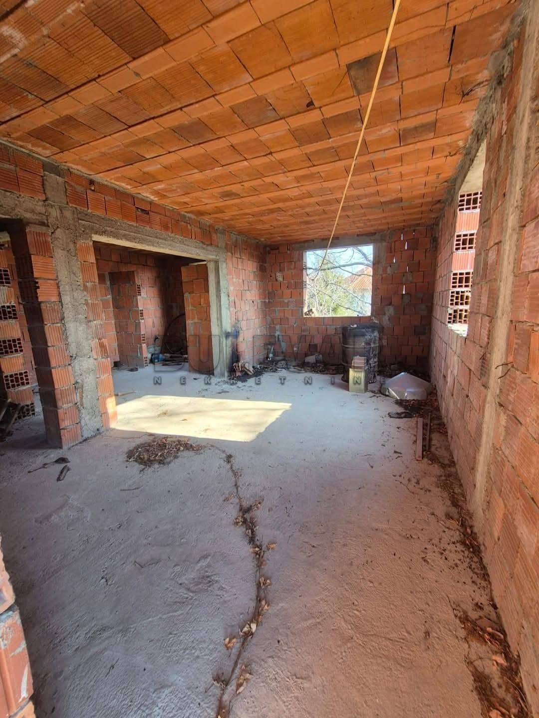 četvorosobna kuća, 260 m2, Donja Vrežina, Ratka Pavlovića ID: p-013723 9