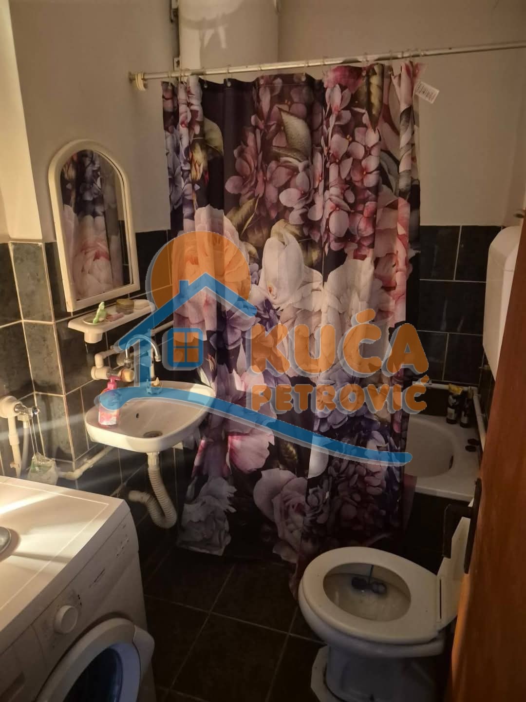 četvorosobna kuća, 260 m2, Donja Vrežina, Ratka Pavlovića ID: p-013723 5