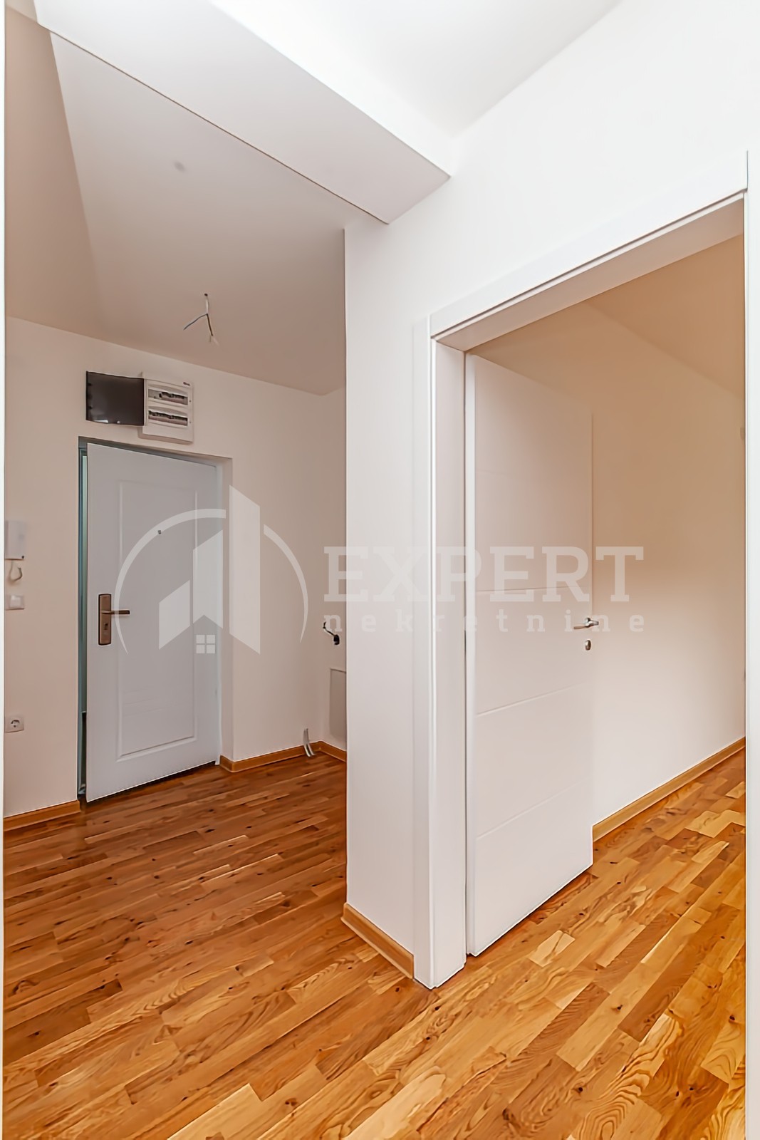 Dvosoban stan, 54 m2, Pantelej, Gornjomatejevačka ID: p-013721 4