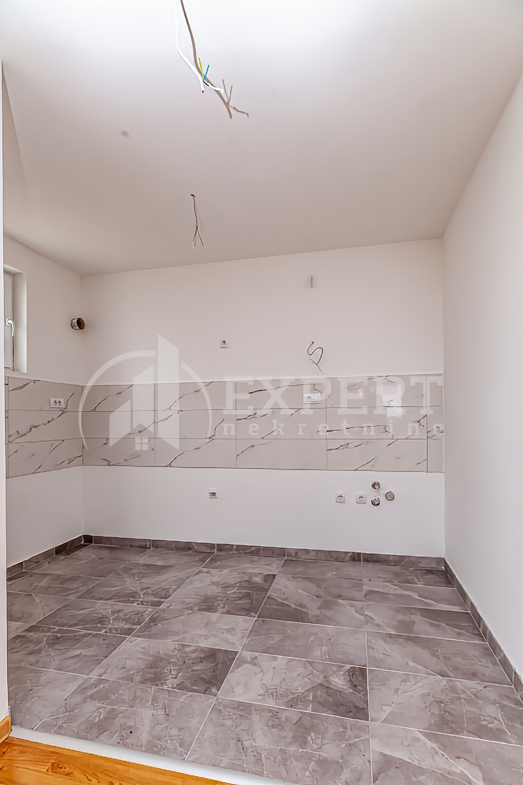 Dvosoban stan, 54 m2, Pantelej, Gornjomatejevačka ID: p-013721 11