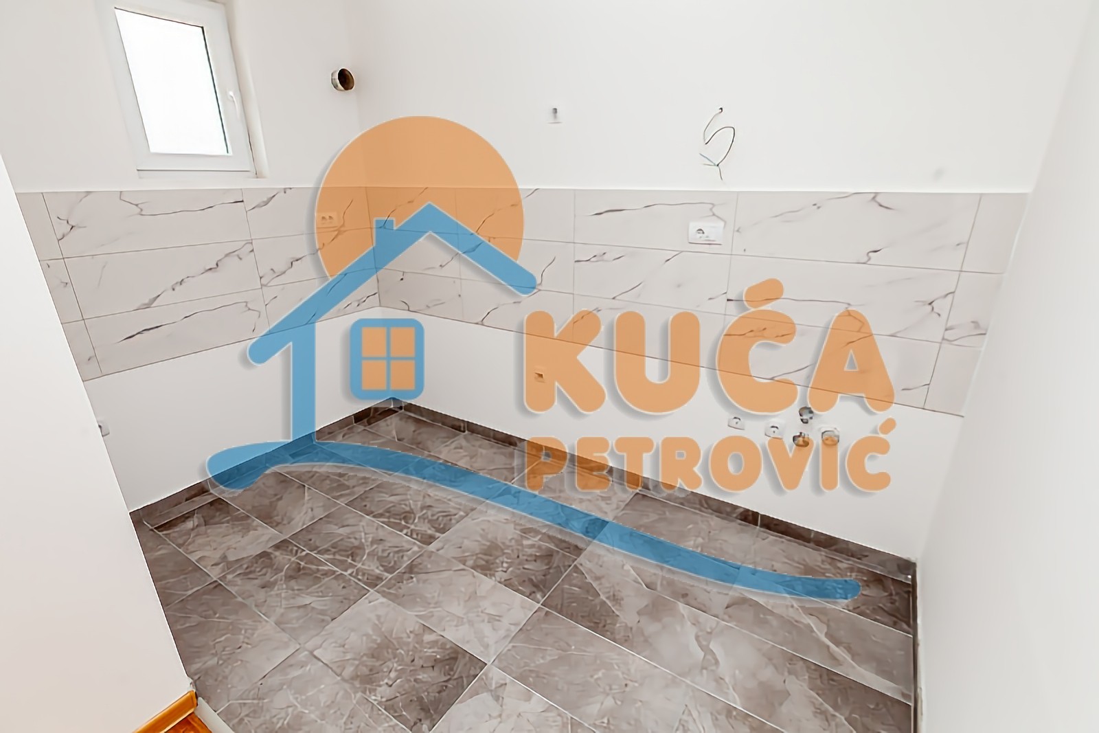 Dvosoban stan, 54 m2, Pantelej, Gornjomatejevačka ID: p-013721 12