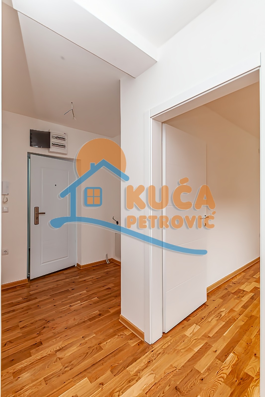 Dvosoban stan, 54 m2, Pantelej, Gornjomatejevačka ID: p-013721 4