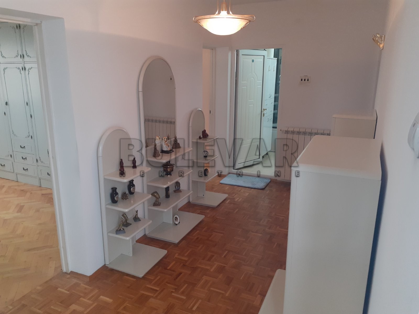 Dvosoban stan, 88 m2, Centar, Jeronimova ID: i-07210 10