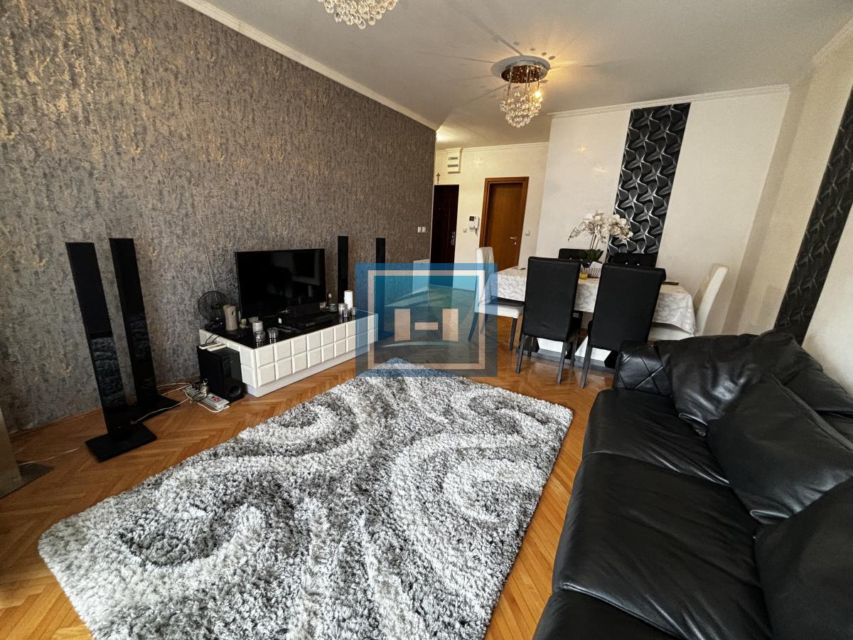 Prelep komforan stan u strogom centru Jagodine – idealna lokacija! 3