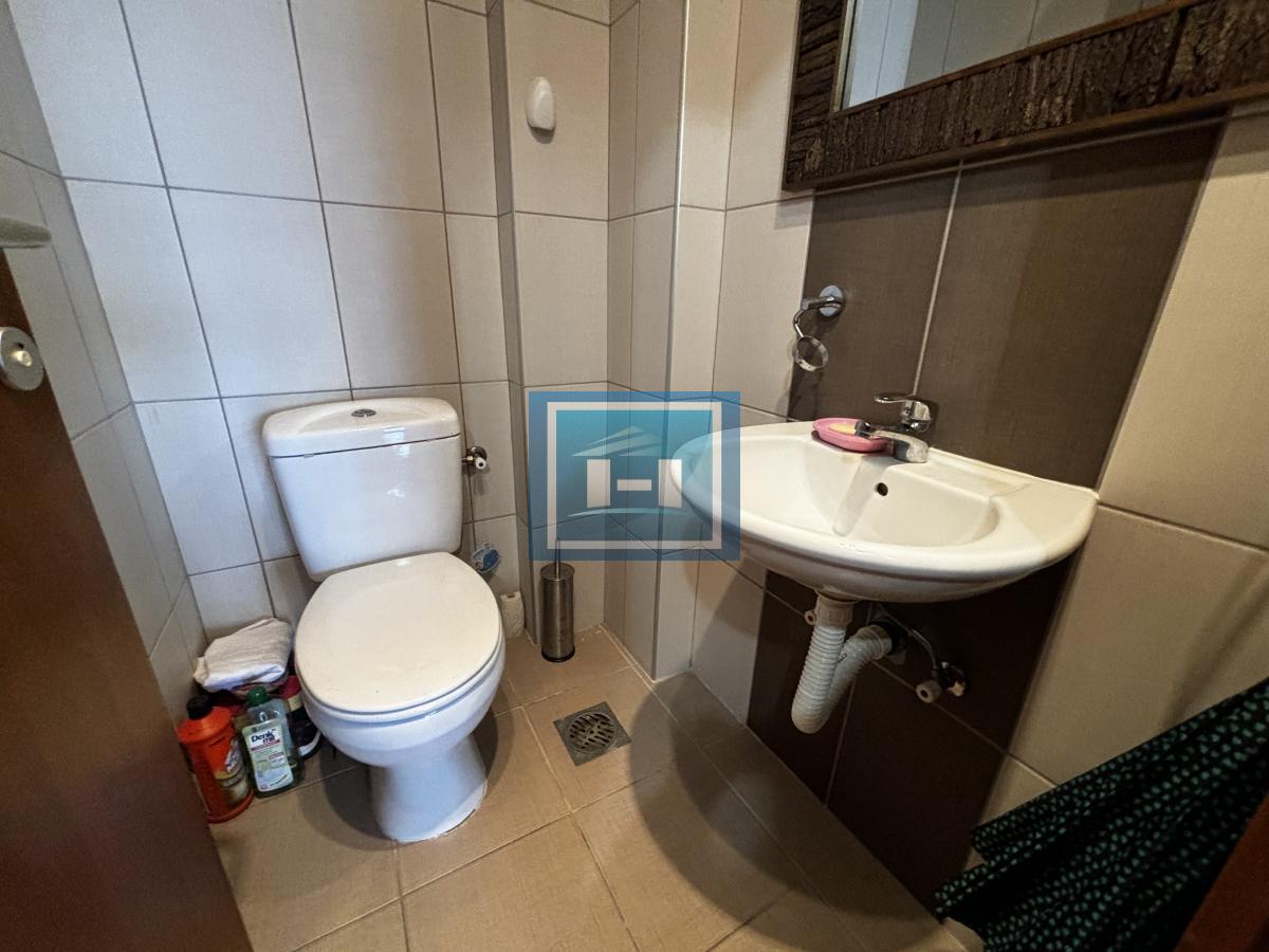 Prelep komforan stan u strogom centru Jagodine – idealna lokacija! 19