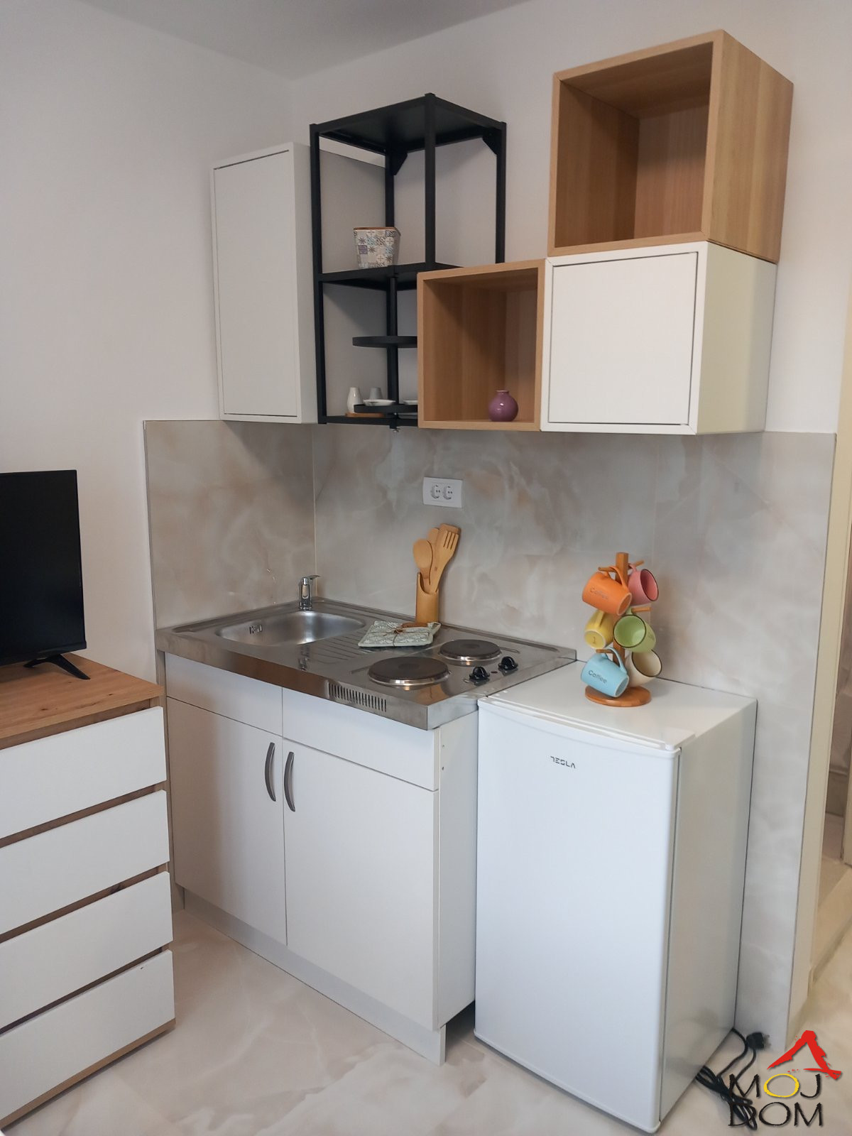 Stan,NOVI SAD,SATELIT,kv: 14, € 49500, ID: 1030199 8