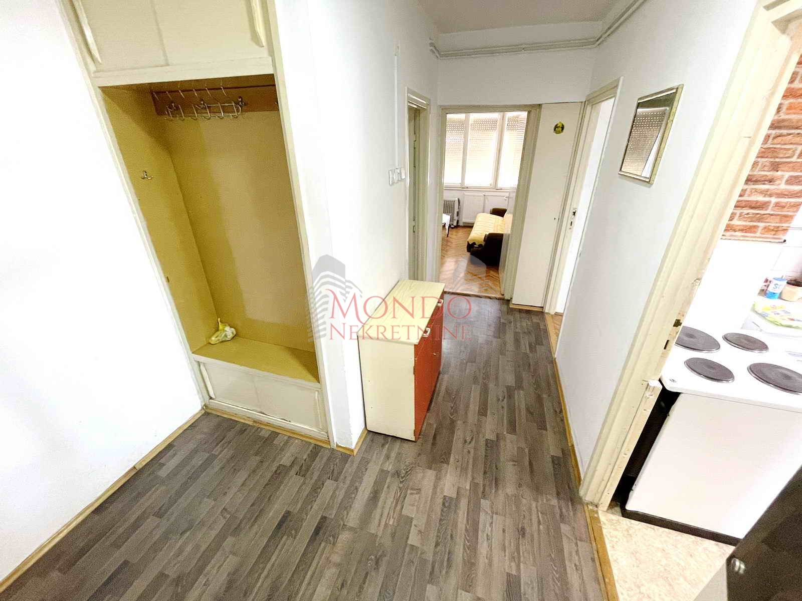 Trosoban stan kod parka svetog save, ta, Niš 12