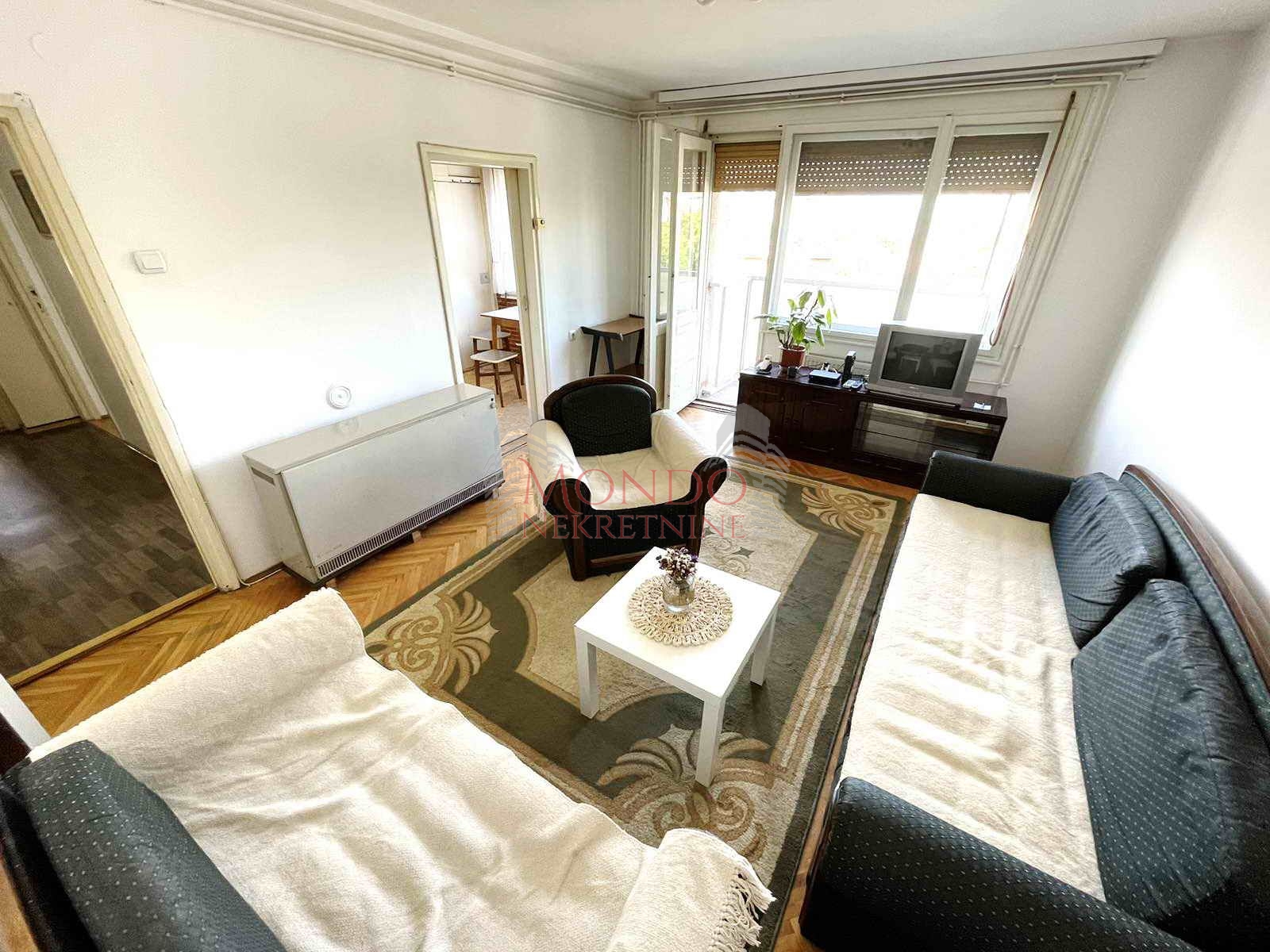 Trosoban stan kod parka svetog save, ta, Niš 1