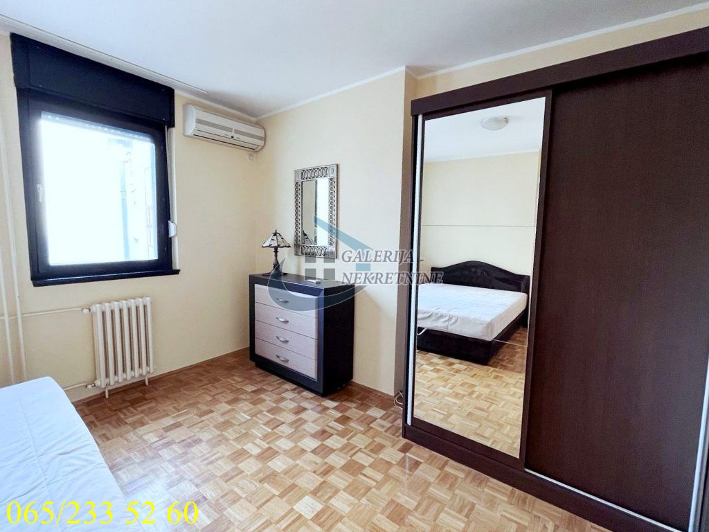 Vračar  Krunski venac   Kičevska 117m2 5