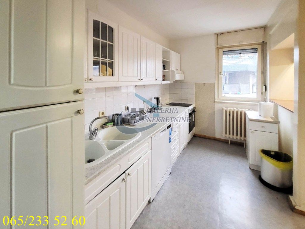 Vračar  Krunski venac   Kičevska 117m2 4