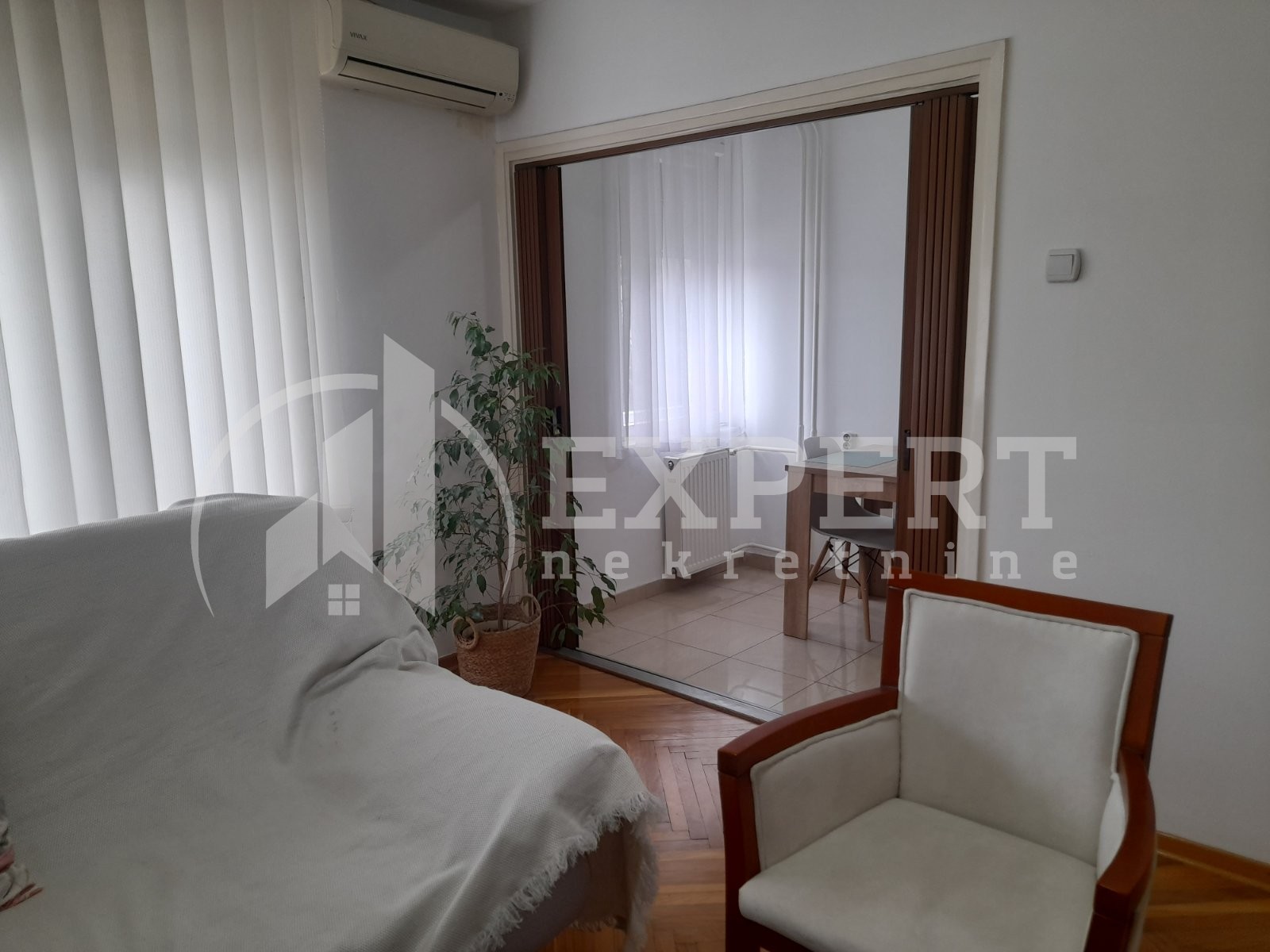 Dvosoban stan, 54 m2, Centar, Nade Tomić ID: i-013741 3