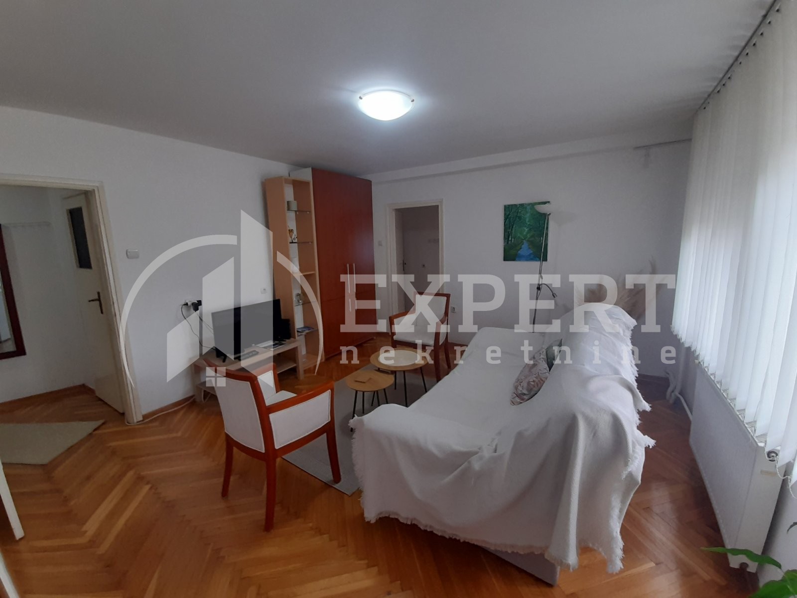 Dvosoban stan, 54 m2, Centar, Nade Tomić ID: i-013741 5