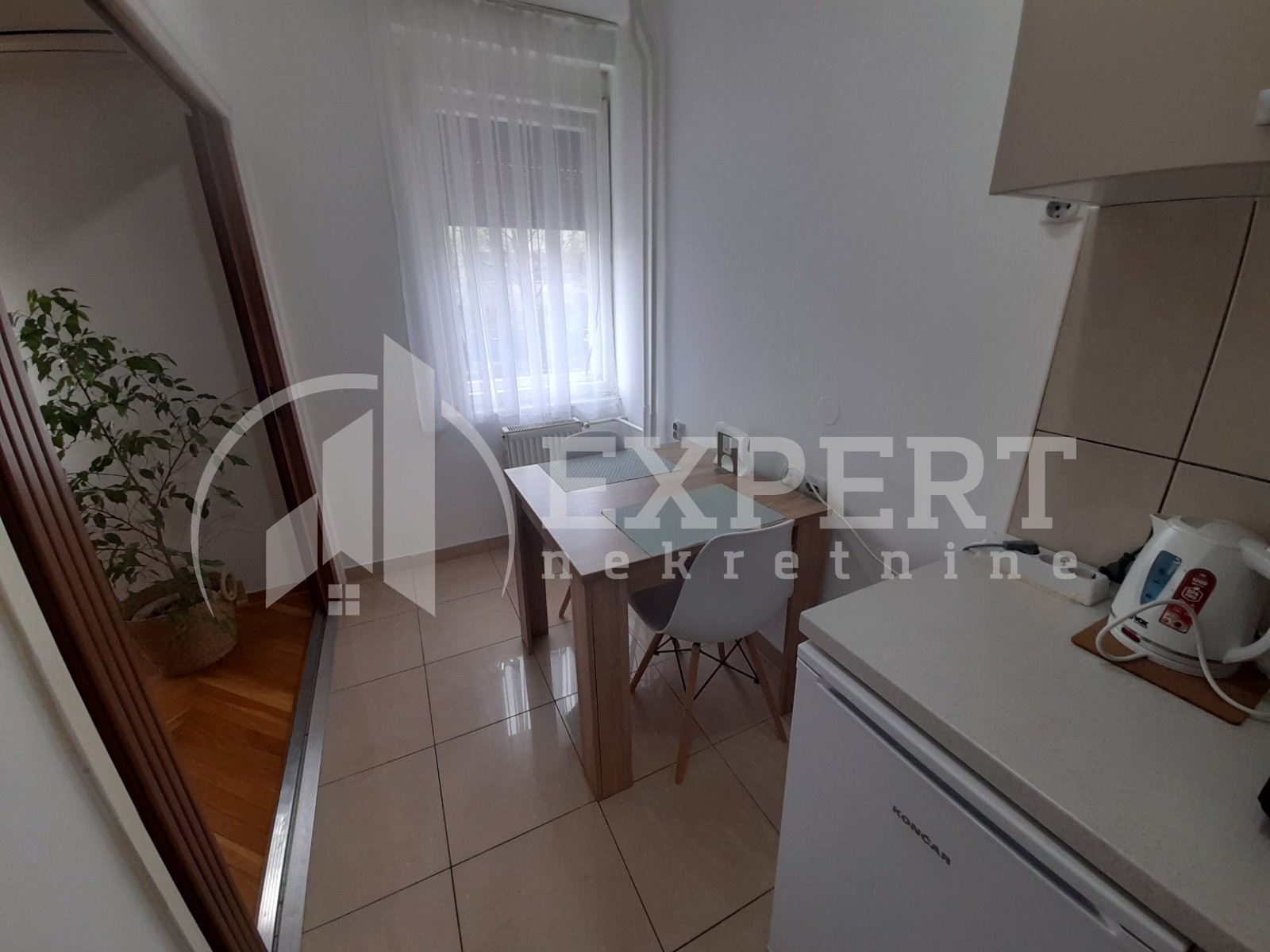 Dvosoban stan, 54 m2, Centar, Nade Tomić ID: i-013741 8