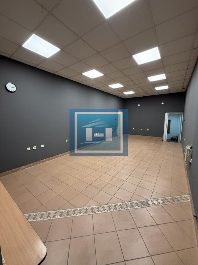 Višenamenski lokal na atraktivnoj lokaciji u Jagodini – 61.000 € 1