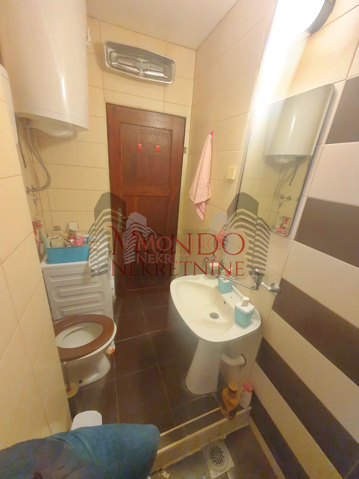 Dvosoban stan na Margeru 8