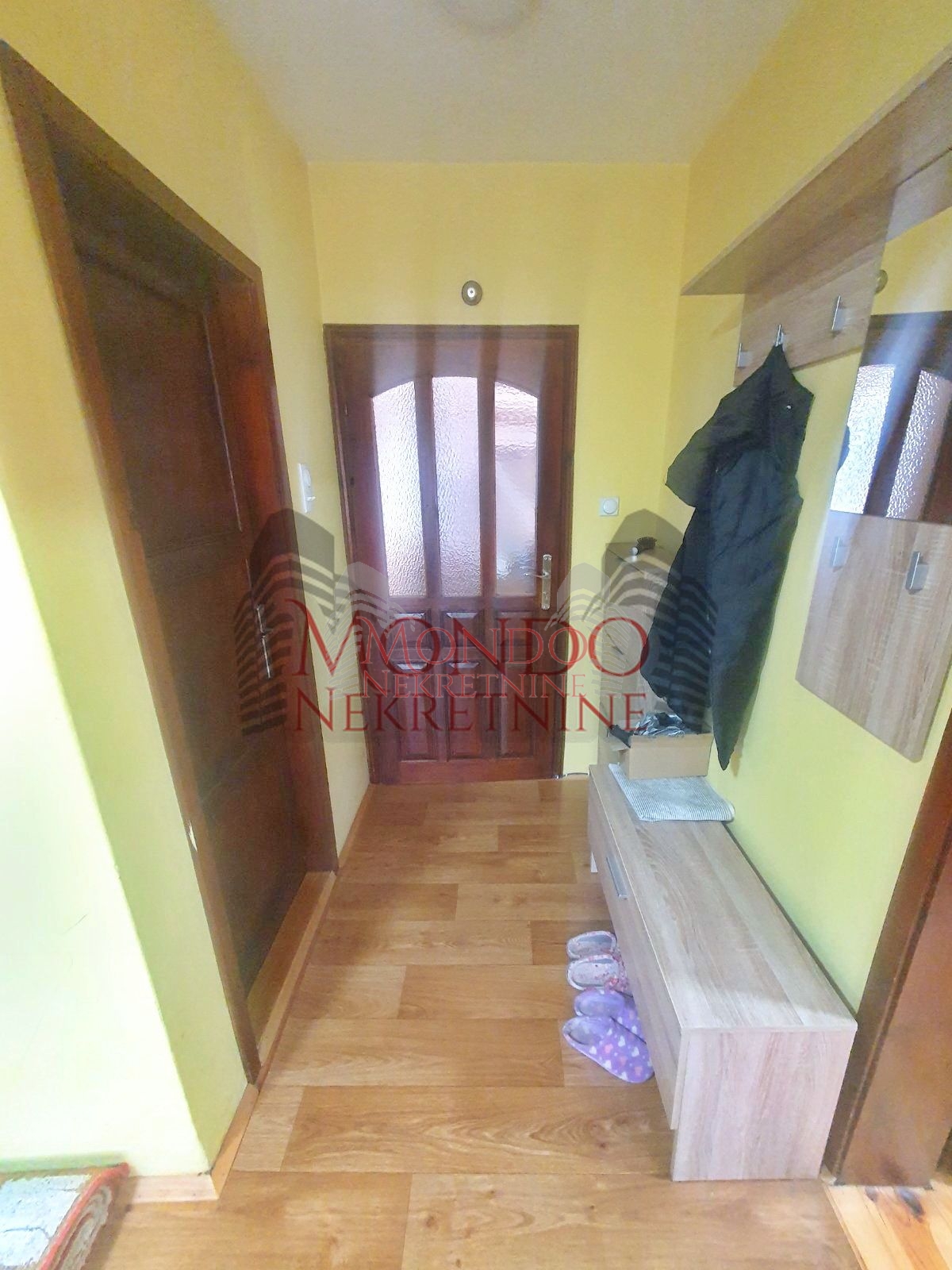 Dvosoban stan na Margeru 9