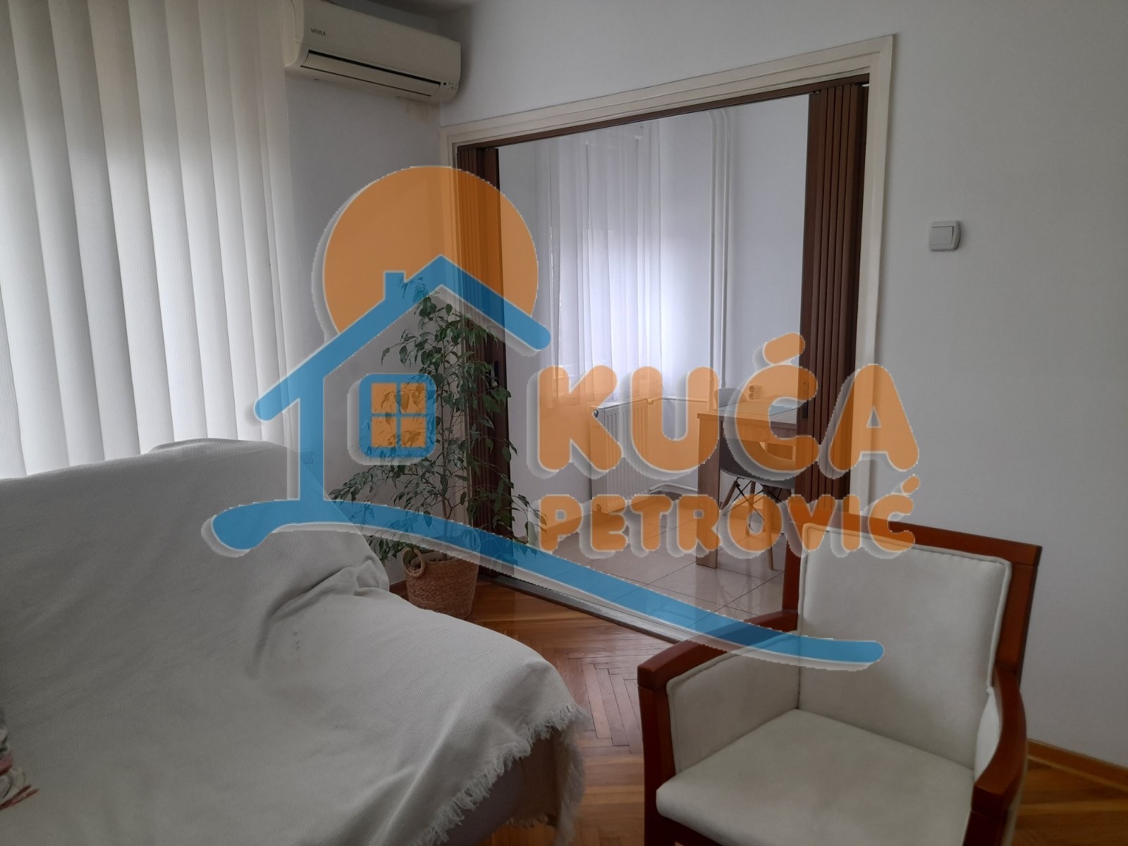 Dvosoban stan, 54 m2, Centar, Nade Tomić ID: i-013741 3