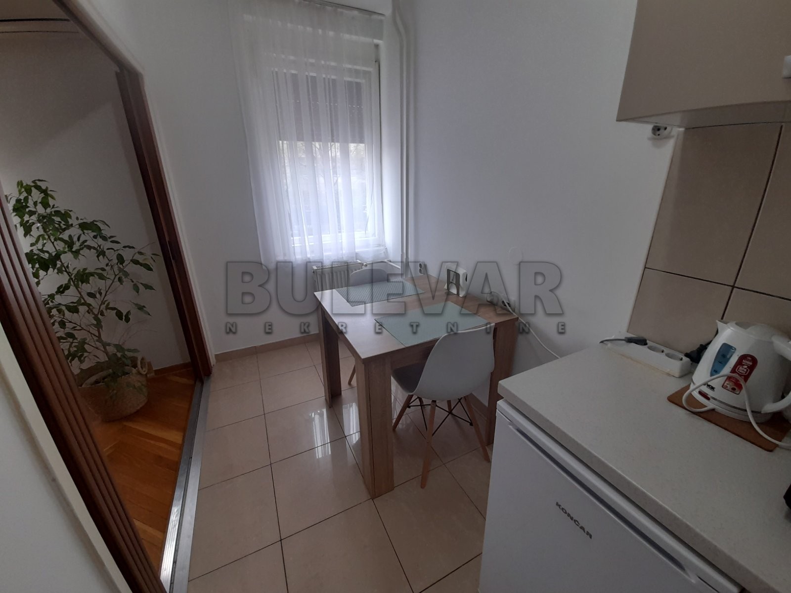 Dvosoban stan, 54 m2, Centar, Nade Tomić ID: i-013741 8