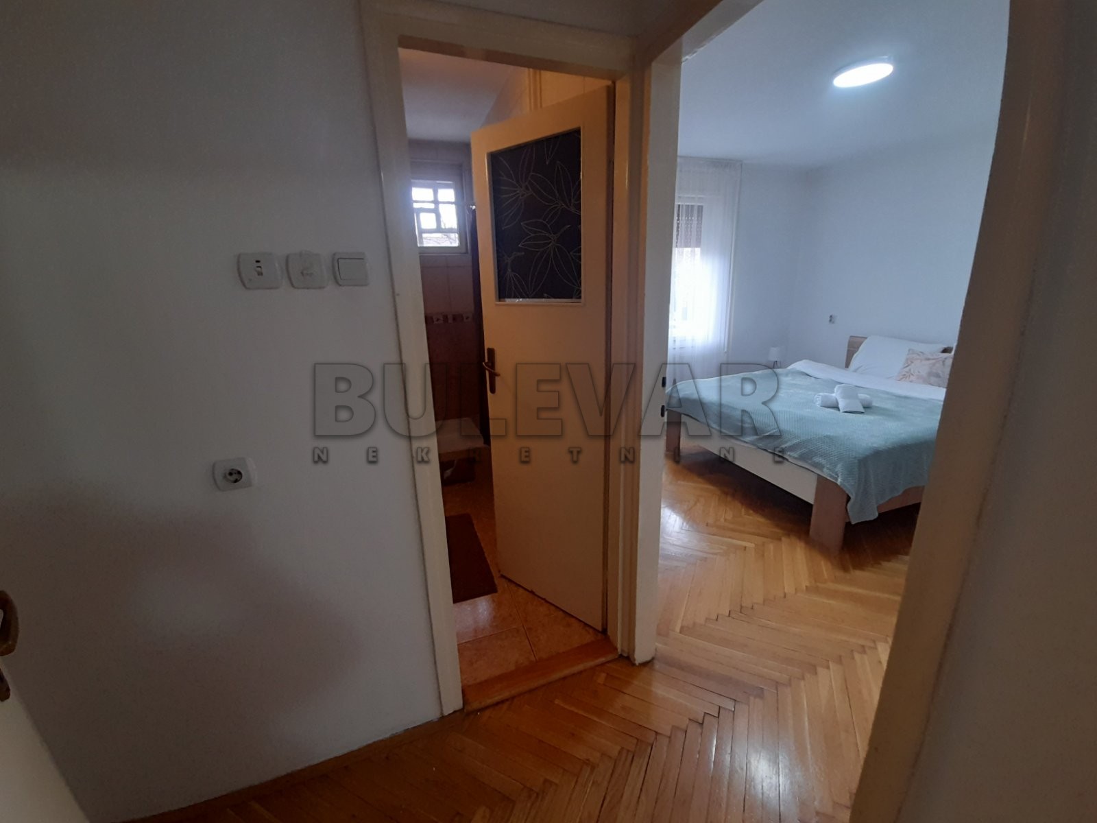 Dvosoban stan, 54 m2, Centar, Nade Tomić ID: i-013741 15