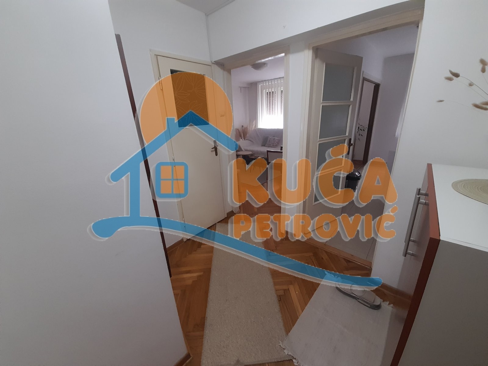 Dvosoban stan, 54 m2, Centar, Nade Tomić ID: i-013741 10