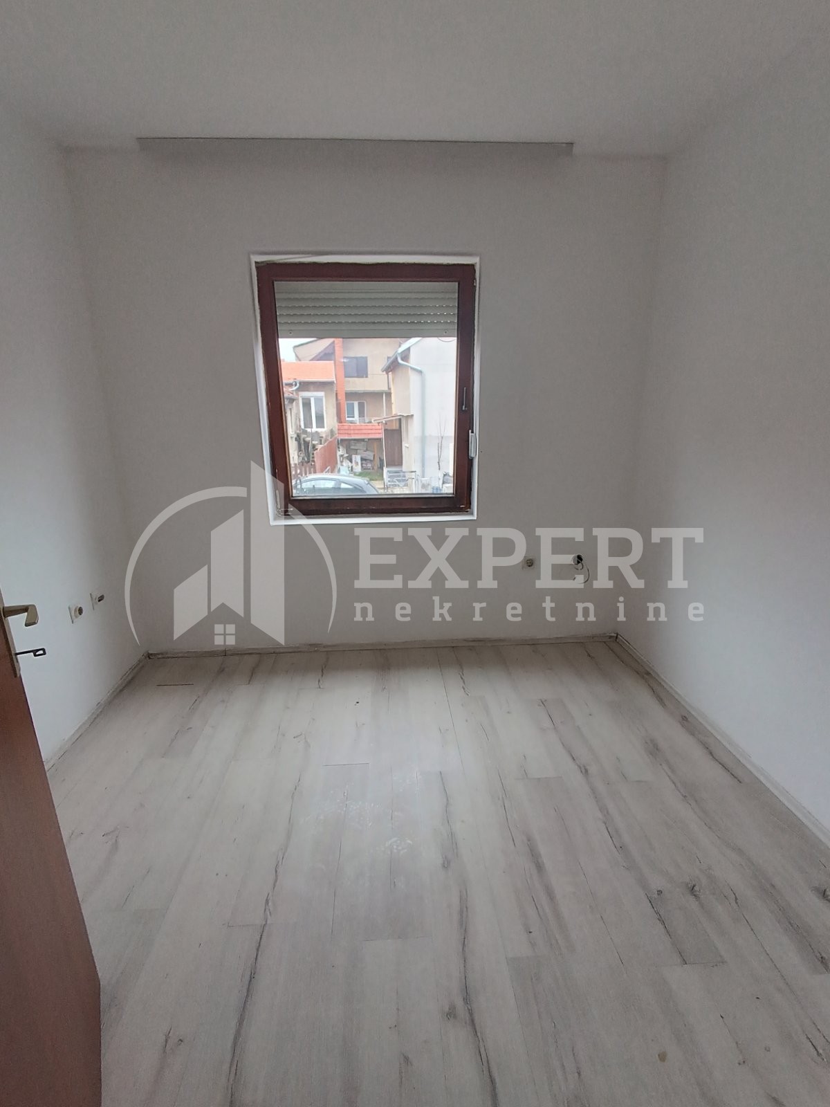 Trosoban stan, 74 m2, Palilula, Velikojastrebačka ID: i-013752 4